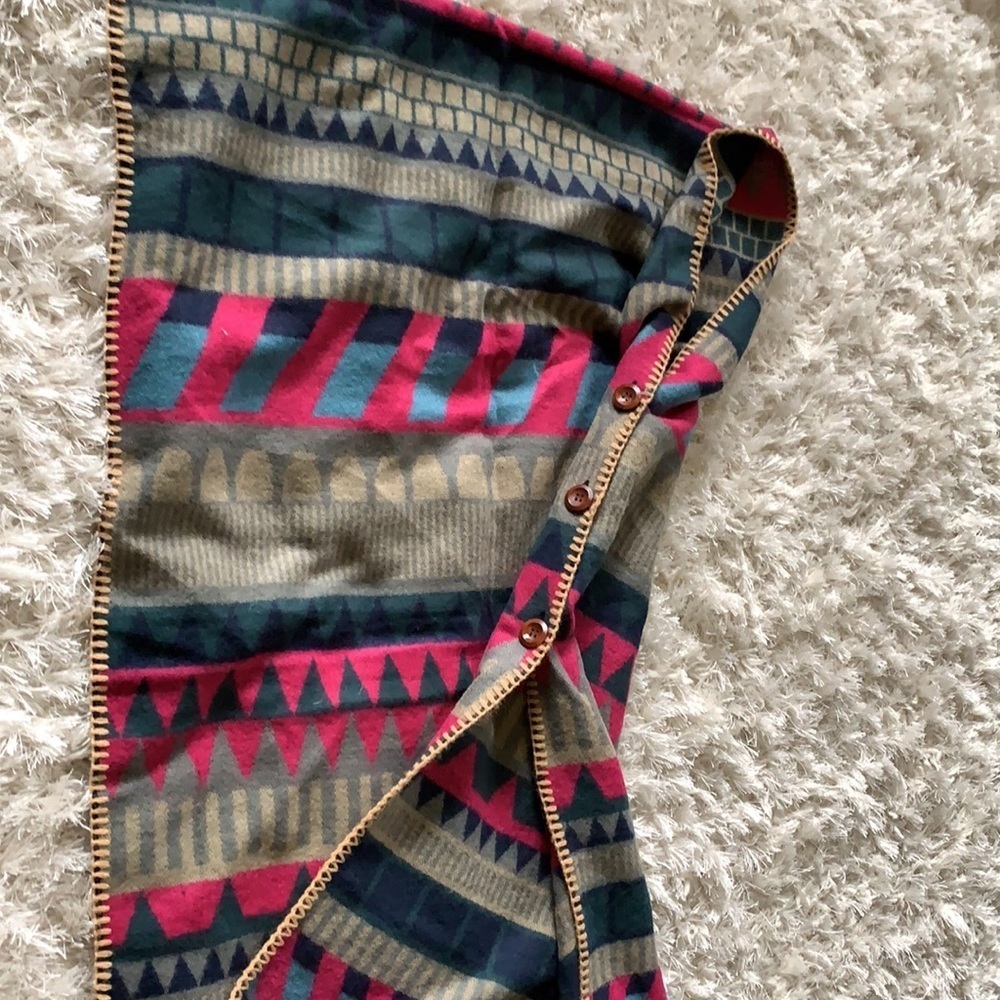 Beautiful Wrap - Picture 3 of 3